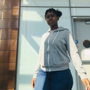 Meet your Posher, Shakera